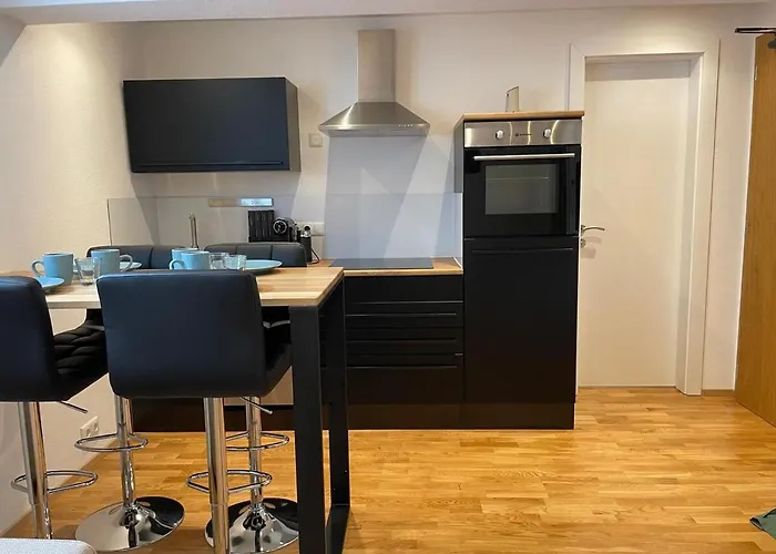 Lejlighed 1,5-zimmer, Ausgestattet, 4 Pers, Souterrain, Self Check-in, Parkplatz, Netflix & Amazon Prime