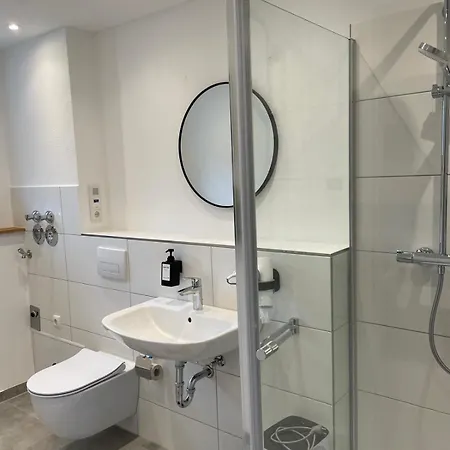 Apartmán 1,5-zimmer, Ausgestattet, 4 Pers, Souterrain, Self Check-in, Parkplatz, Netflix & Amazon Prime