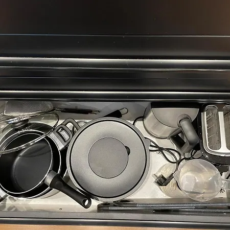 1,5-zimmer, Ausgestattet, 4 Pers, Souterrain, Self Check-in, Parkplatz, Netflix & Amazon Prime