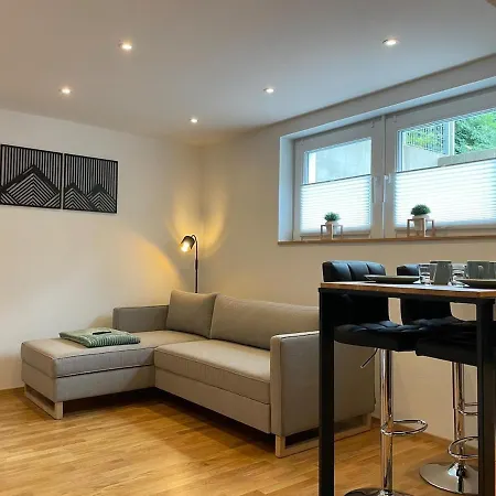1,5-zimmer, Ausgestattet, 4 Pers, Souterrain, Self Check-in, Parkplatz, Netflix & Amazon Prime *