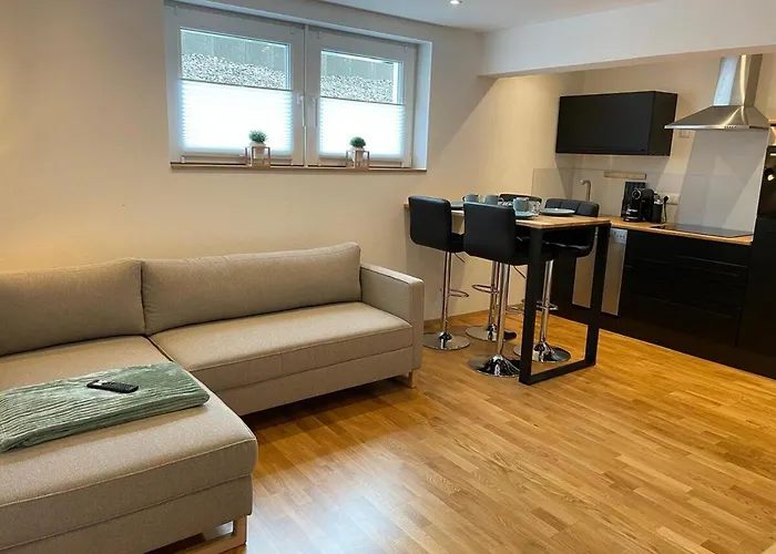 1,5-zimmer, Ausgestattet, 4 Pers, Souterrain, Self Check-in, Parkplatz, Netflix & Amazon Prime Appartement *