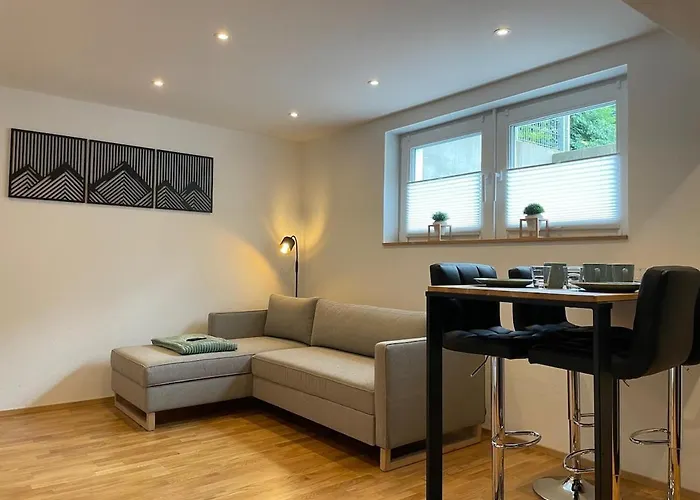 1,5-zimmer, Ausgestattet, 4 Pers, Souterrain, Self Check-in, Parkplatz, Netflix & Amazon Prime *